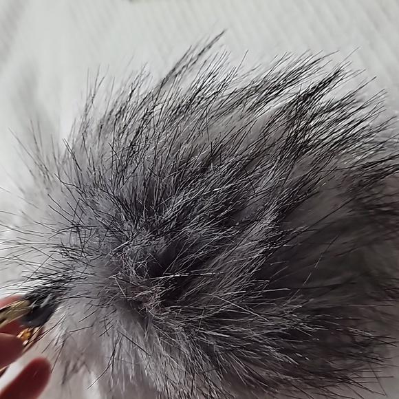 FAUX FUR BALL KEY CHAIN / BAG CHARM IN GREY & BLACK - Picture 7 of 7